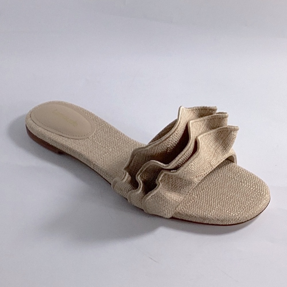 Larroude Beige Ruffle Sandals Women’s Size 6.5 NWT